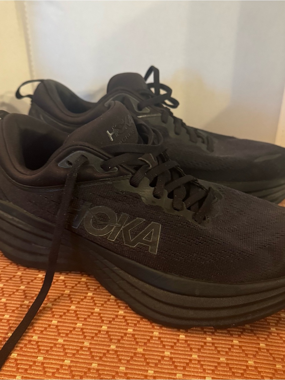 Hoka Men's Bondi 8 Black Athletic Running Shoes - All-Black Size 10D
